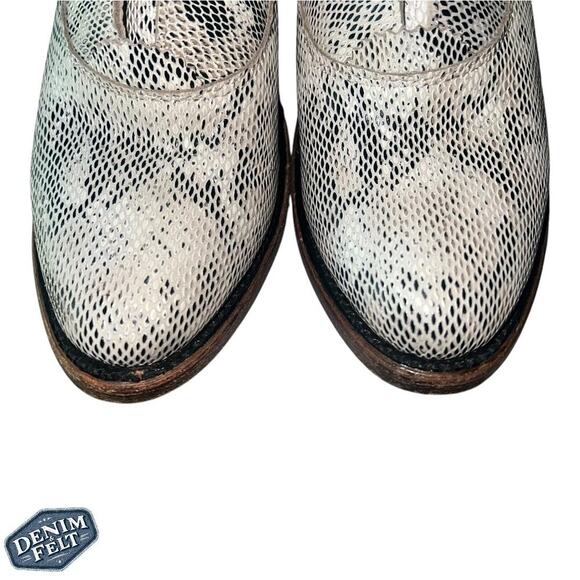 FREE BIRD Women’s SADIE BOOTIES/Boots IN WHITE PYTHON | PRELOVED!! - Picture 7 of 13